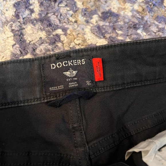 Dockers Jean Cut Pants, Slim Fit, Black 32x30 - Picture 6 of 6